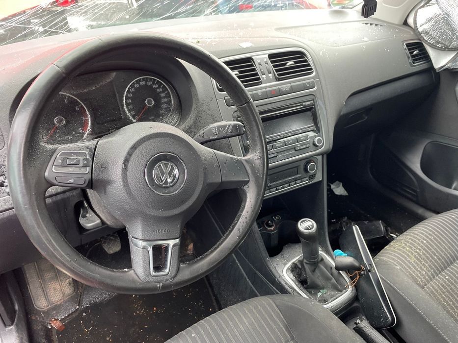 Табло + десен airbag за VW Polo/Поло 6R след 2009-