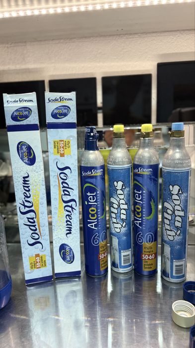 Aparat de preparat sifon / sucuri / Co2 SodaStream / Soda Club
