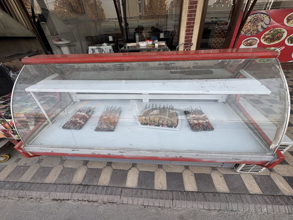 Vitrina sotiladi holati yaxshi