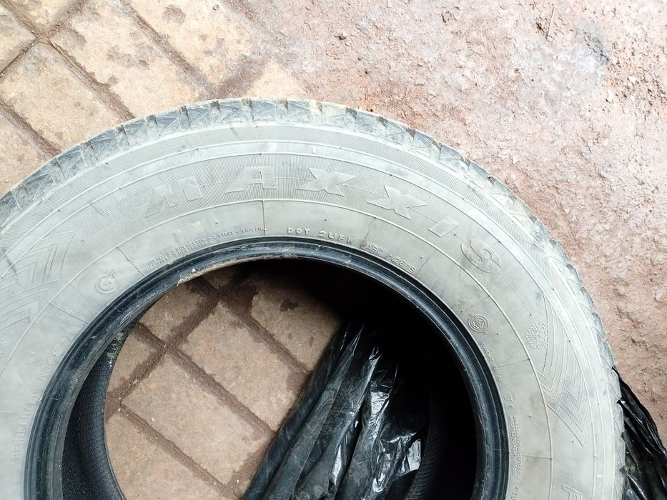 Продам Шина 265/65R17