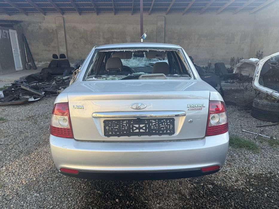 Разбор Лада Приора Седан год 2012