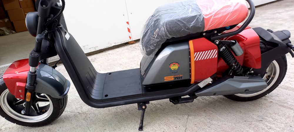 Scuter electric fara permis