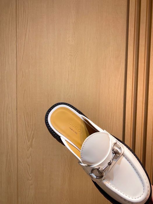 Кожени чехли gucci