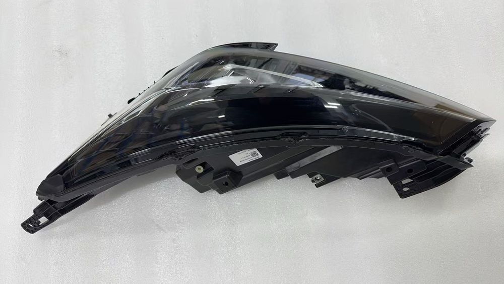 Фара правая чанган х5 плюс