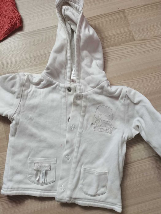 Set pantaloni + body + pulovăr mărimea 74