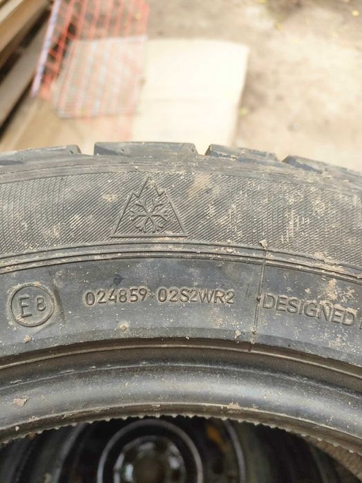 Зимняя резина 205/60R16