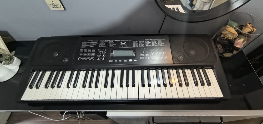 Orgă electrică   model ANGELET.  XTS - 360