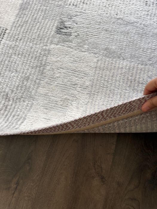 Стильный ковер для зала