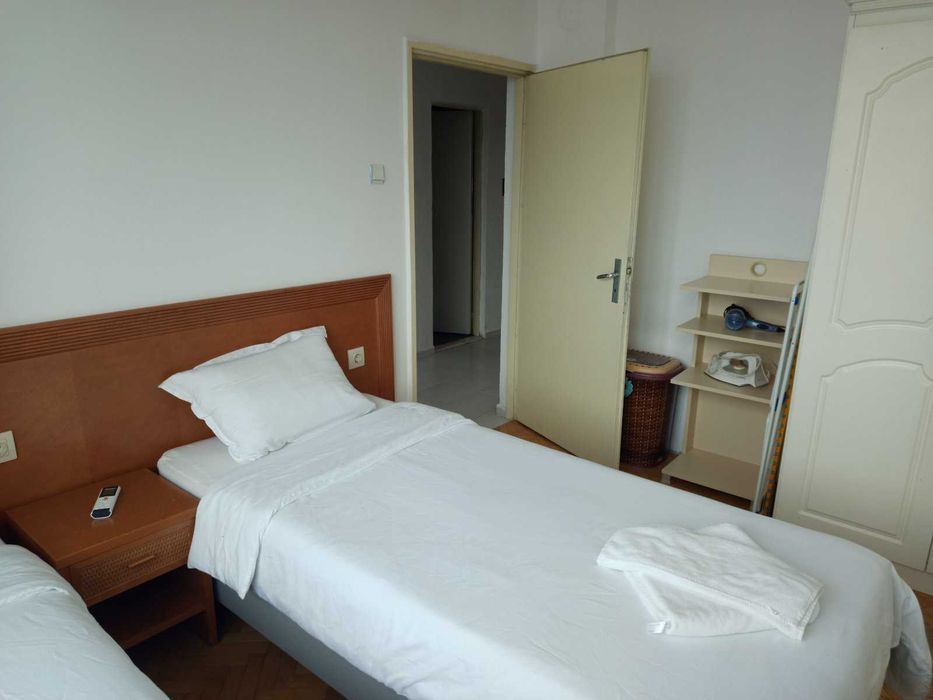 Дава се под наем Тристаен апартамент в Казанлък - 95 кв.м за 388.62 € - Снимка #5