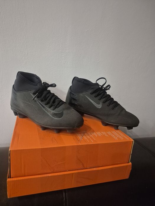 Нови оригинални детски бутонки Nike