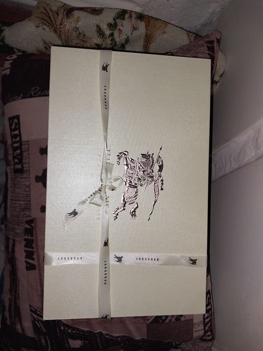 Burberry женский платок