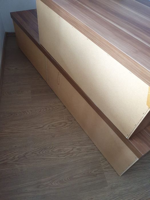 Mobila living diferite corpuri 200 lei /bucata