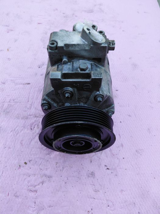 Compresor climă ac VW golf seat skoda  passat cod 1K0 820 803 N 400 LEI