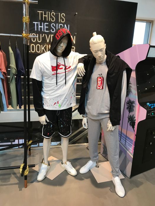 ХУДИ. свитер оригинал Mostly Heart. MHRS. Япония. Скидка L XL брендов