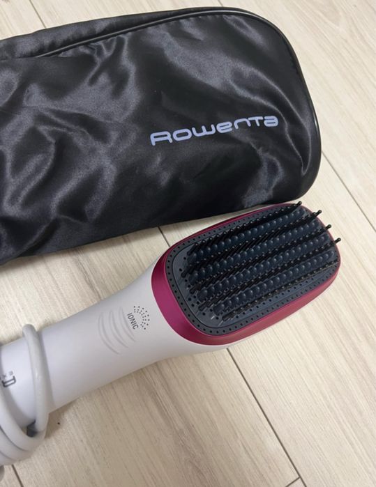 Rowenta perie cu aer cald