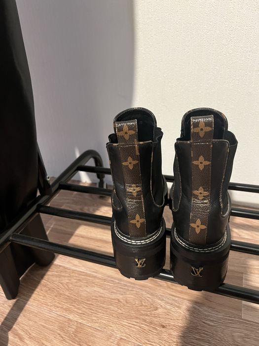 Ботинки LV демисезонные челси 36-37