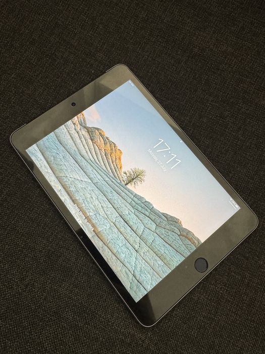Ipad mini 4 16Gb cu SIM