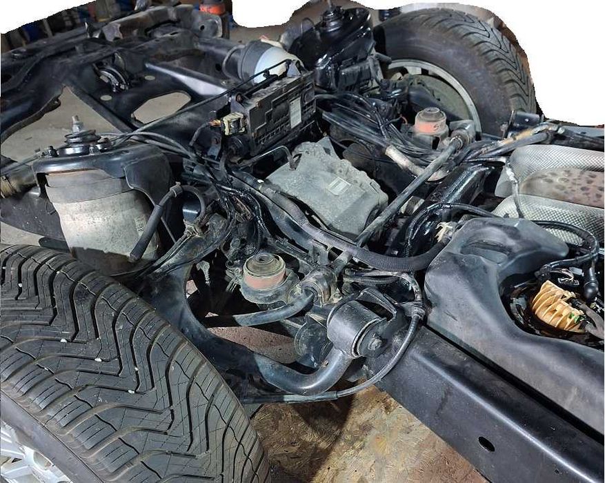 Dezmembrez Range Rover 3.0 din 2010 - Sasiu