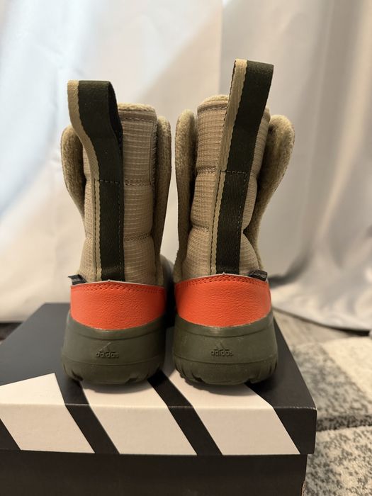 Adidas детски ботуши Winterplay