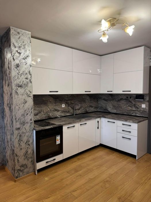 Дава се под наем Двустаен апартамент в София, Люлин 9 - 60 кв.м за 597.21 € - Снимка #2