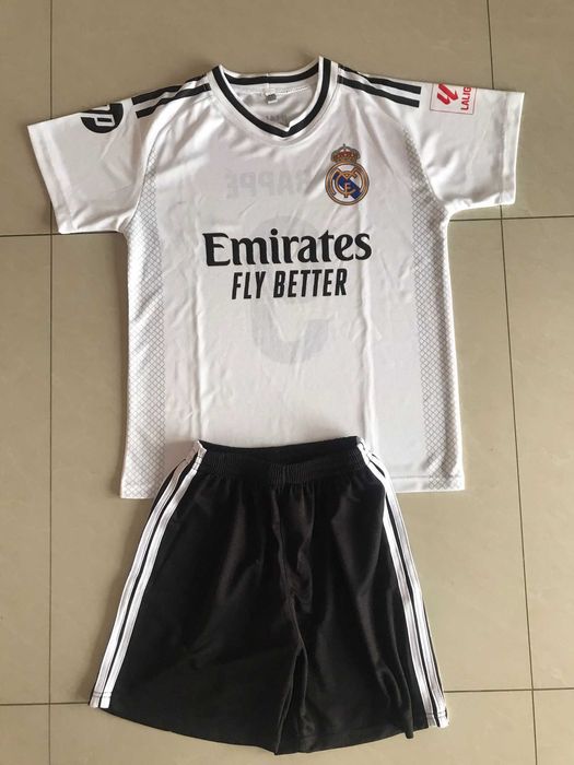 Комплект дълъг с къс екип Реал М. и Мбапе 10 2026 БГ производство