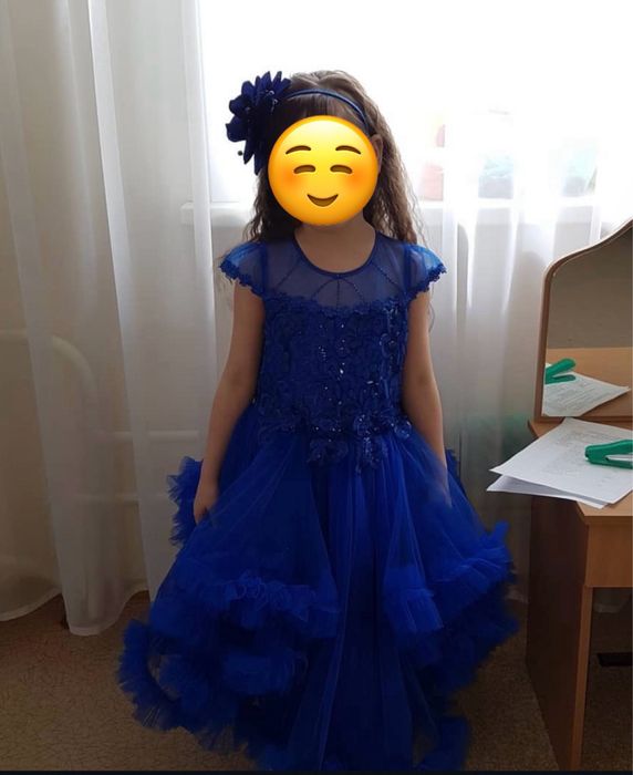 Продам шикарное платье на девочку 6-7 лет