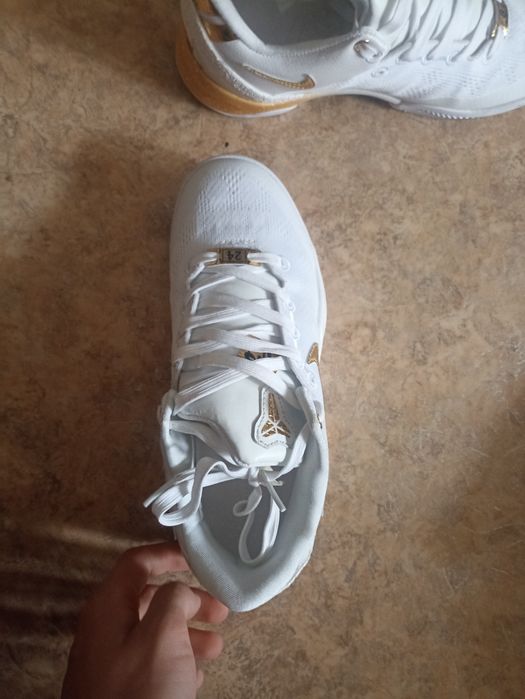 Кроссовки NIKE KOBE 38 размер