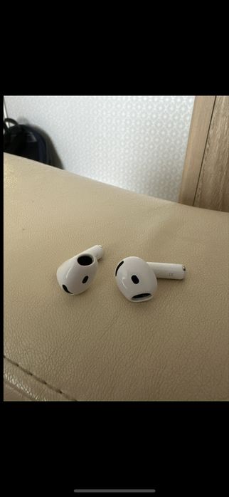 Airpods 4 наушники без кейса