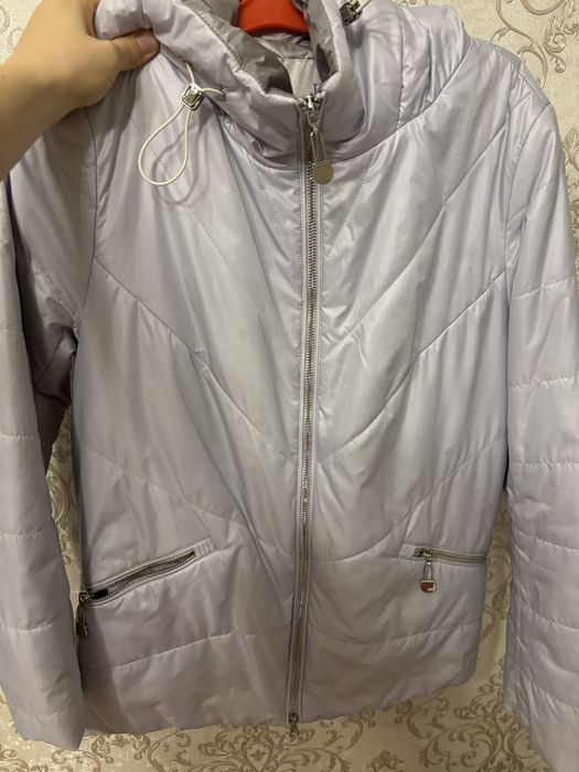 Куртка в отличном состоянии