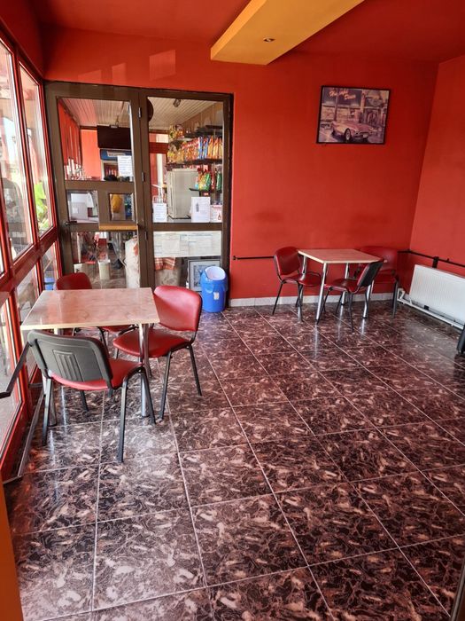 Vand spatiu comercial +Afacere