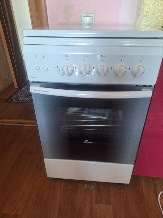 Продам газ плиту