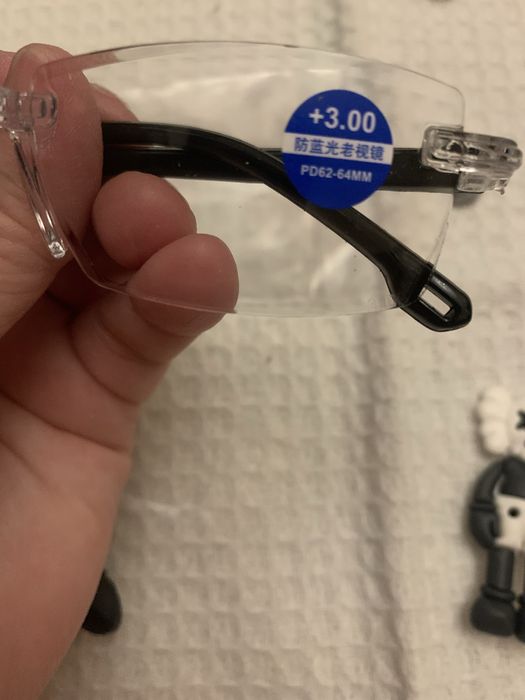 Продам солцезащитные и очки с диоптриями +3