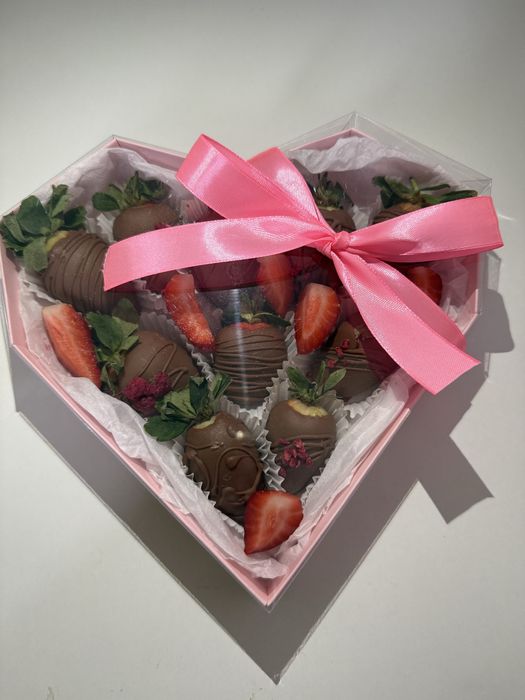 Клубника в шоколаде Атырау