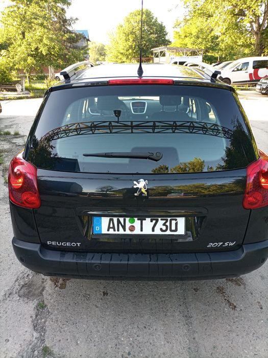 Peugeot 207 benzina 14 euro 5