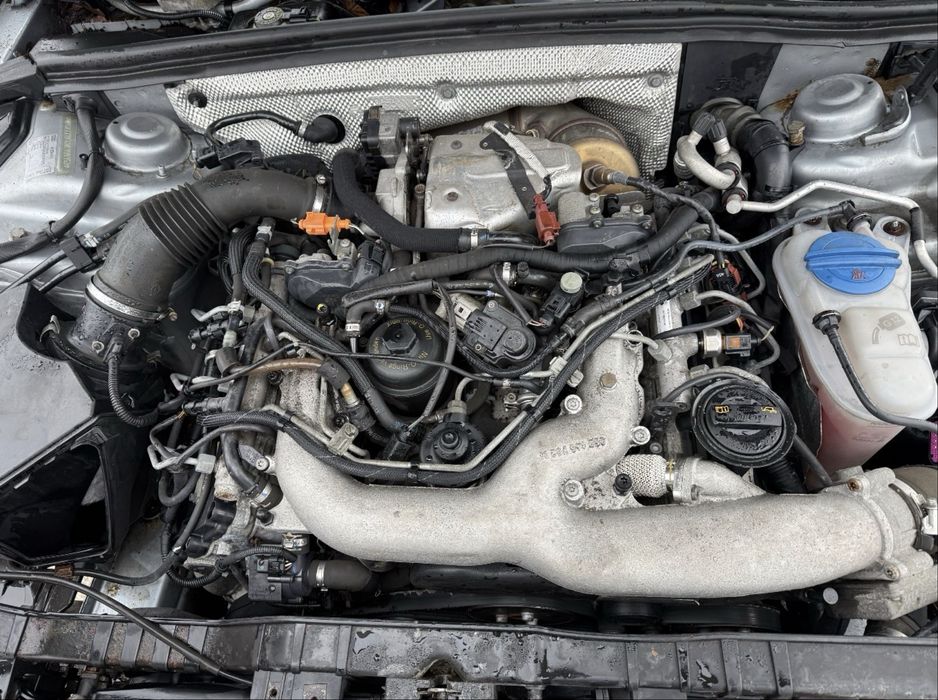 Motor CGKA  Audi A4 B8 2.7d 211744km 30zile garantie