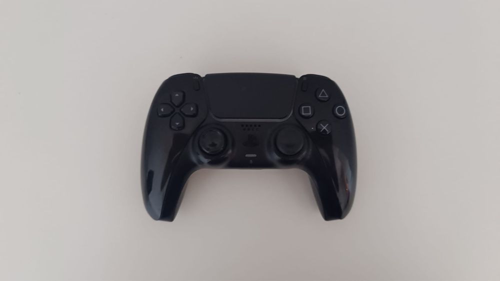 Sony PlayStation 5 + 2 геймпада