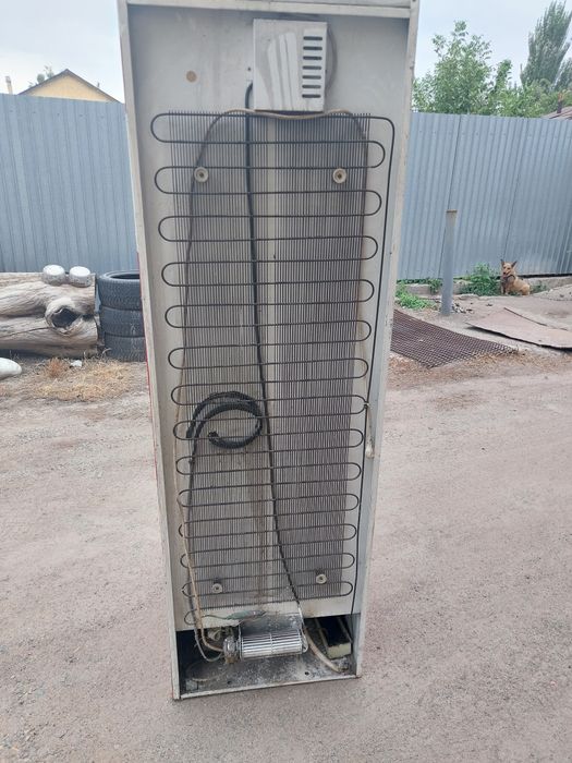 Холодильник для напитков магазинов