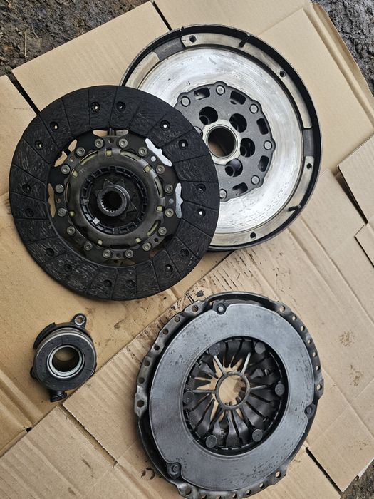 Kit ambreaj opel zafira B astra h 1.9 cdti 150 cp