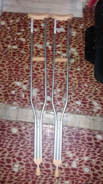 Продам костыли . . .