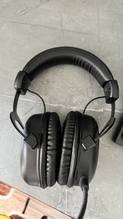 PC soruvda. Xolati juda zo’r. Juda kam ishlatilgan.