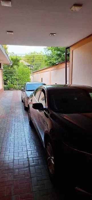 Сотилади Дом Яккасарай Ракат Боши 10 Соток Фасад 18м ор. Seoul Mun