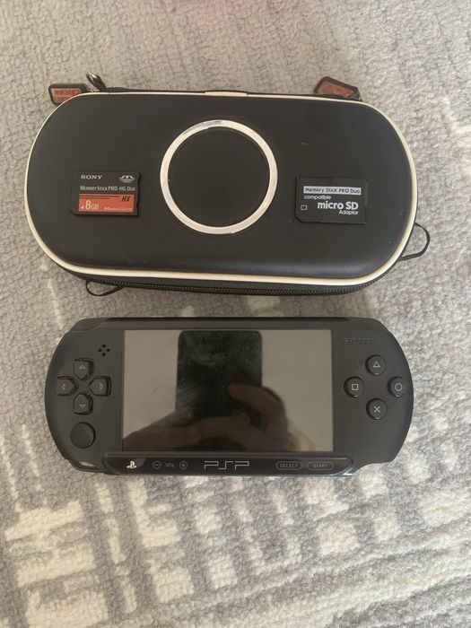 PsP street. 8gb лик2 та флешкаси+жехол сумкааси бонус