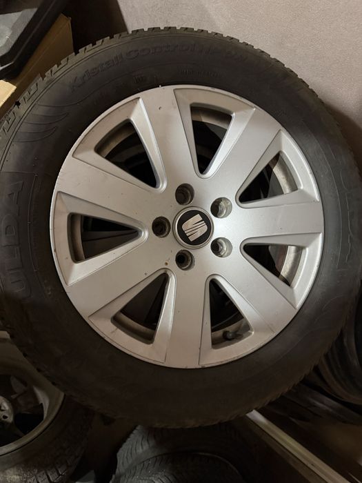 Jante  cu cauciucuri de iarna 215 60 r16
