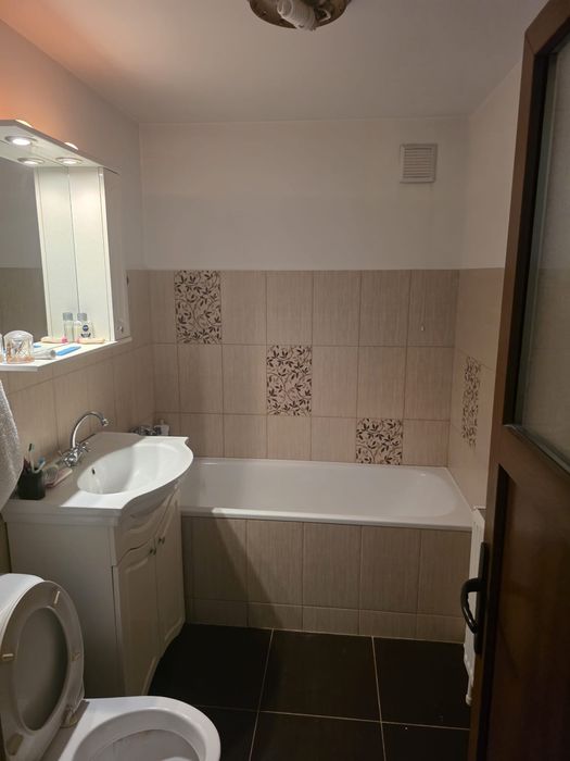Vand Apartament 2 camere  decomandat