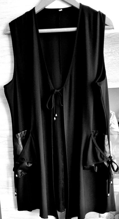 Дамски дълъг елек и  еластична ,стилна рокля