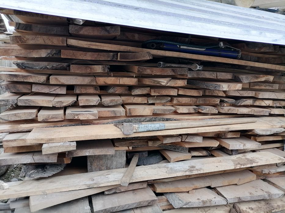 Scânduri lemn Cireș PRETUL se stabilește în funcție de dimensiune