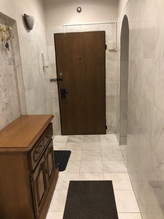 Дава се под наем Тристаен апартамент в Пловдив, Център - 100 кв.м за 700 € - Снимка #9