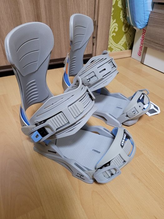 Чисто Нови Сноуборд Автомати Drake Reload Fyve