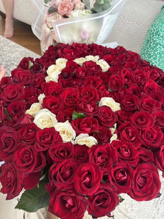 115 роз, можете убрать буквы