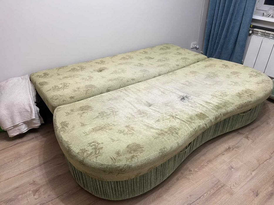 Продам диван б/у